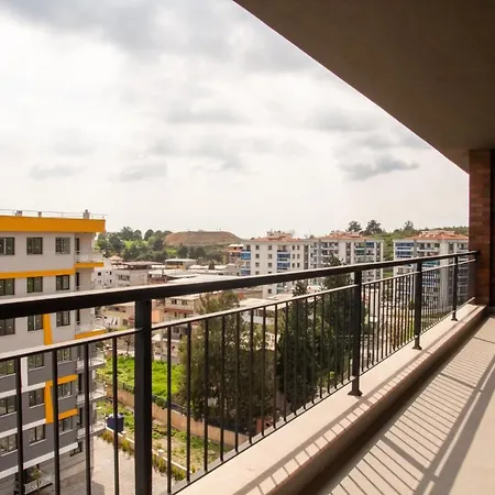 Spacious And Furnished Flat With Balcony In * Izmir